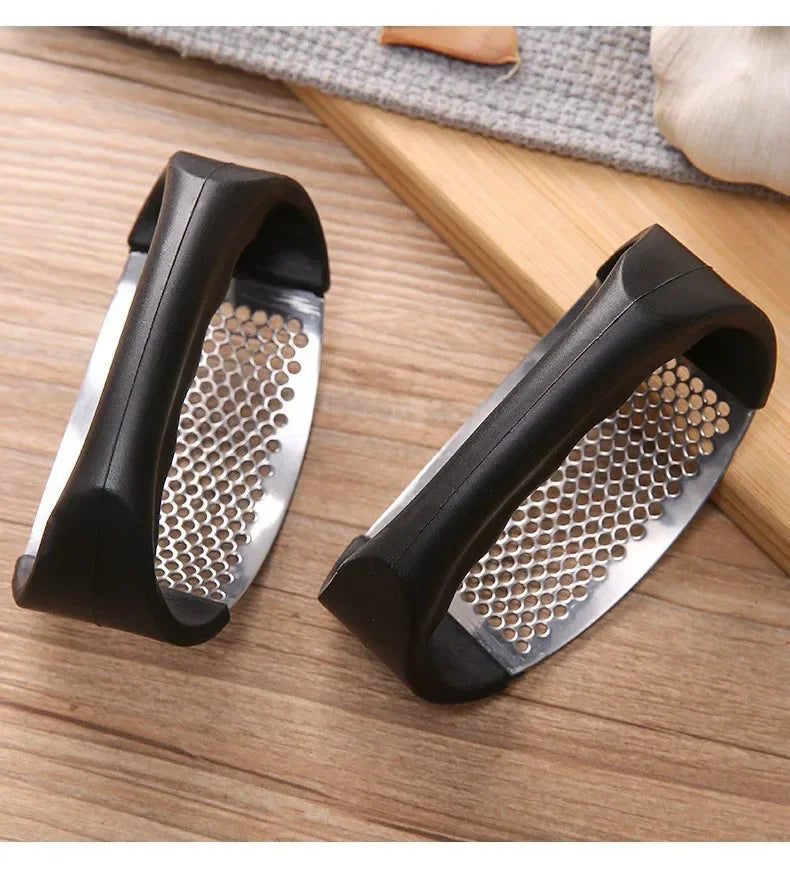 ESMAGADOR DE ALHO MULTIUSO ( Multi-Function Manual Garlic Press, Aço inoxidável curvo imprensa, moagem Slicer, Chopper, Home Cooking Gadgets Ferramenta )